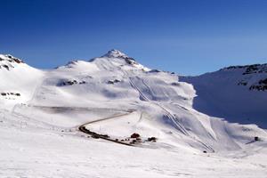 The ski area at Oddsskarð