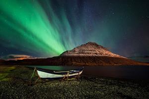 Northern lights dancing on a dark winter's night