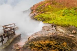 Deildatunguhver hot spring