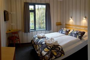 Double room with private bathroom