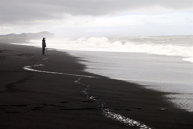 Too close to the shore.JPG