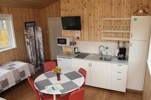One bedroom cottage - Kitchen and sitting area 