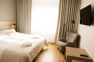 Double room with private bathroom
