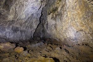 Enjoy the mystical world of the Vatnshellir cave