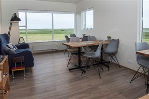 Breakfast room and seating area
