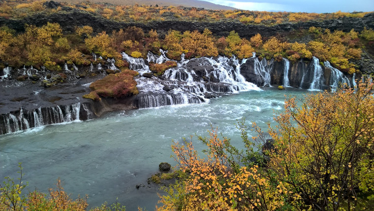 Hraunfossar.jpg Hraunfossar.jpg