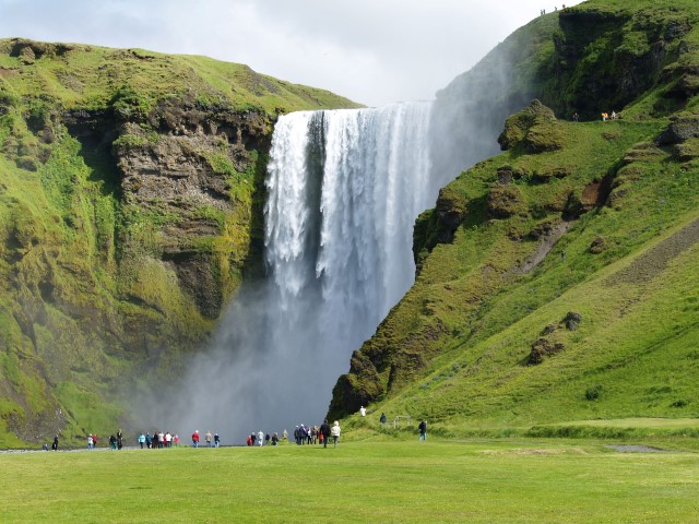 Skógafoss (1).jpg Skógafoss (1).jpg