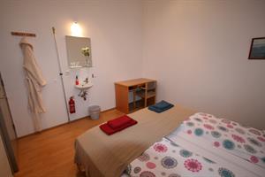 Double room with shared bathroom