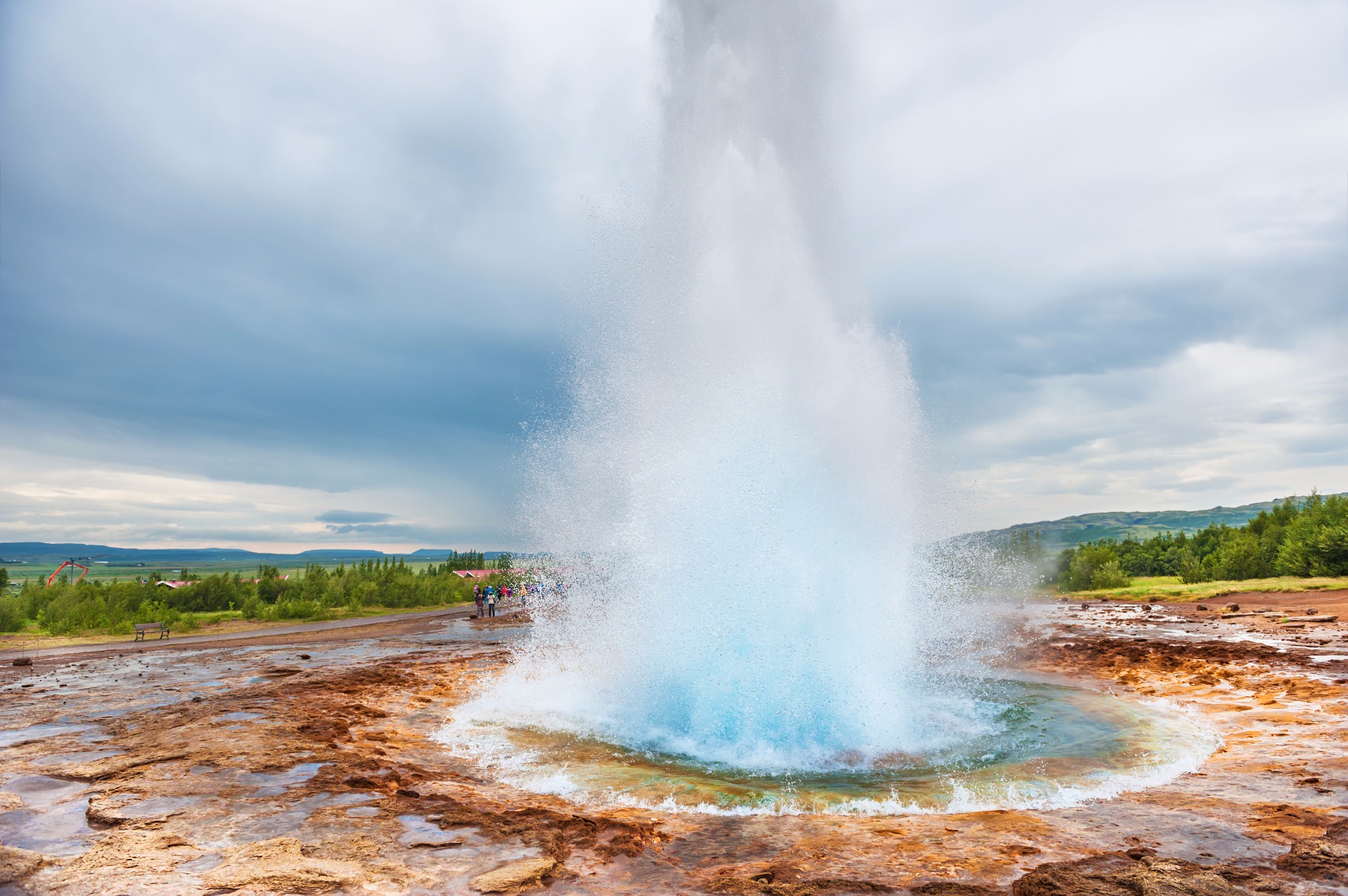 shutterstock_358214654 - Geysir sumar.jpg