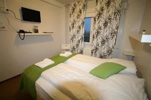 Double room with private bathroom  | Economy