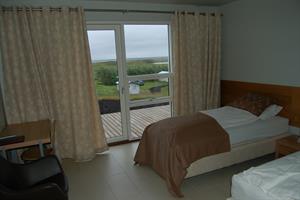 Twin room with private bathroom 
