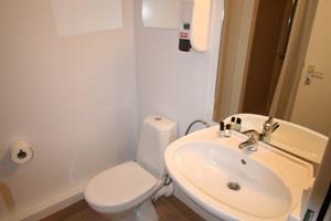 Double room with private bathroom   | Economy