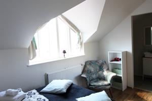 Double room with private bathroom. 