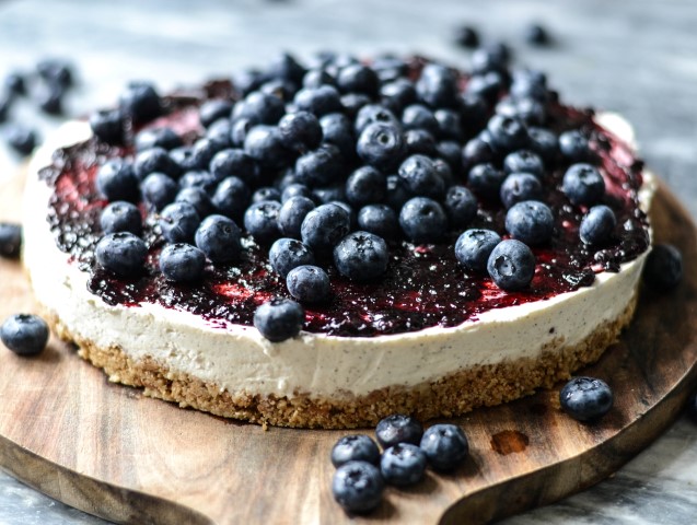 Icelandic Skyr cake Josephine_Malene_Kofod_-_Icelandic_skyr_and_blueberries_cake_©_Atastylovestory.com - small.jpg