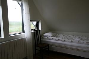 Triple room with shared bathroom