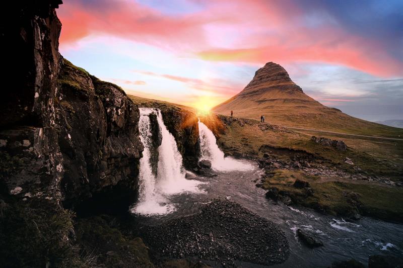 Kirkjufell Mountain on Snæfellsnes Kirkjufell Mountain on Snæfellsnes