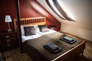 Apartment with private bathroom that can accommodate a family of 4-6