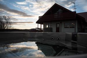Hot tub