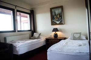Twin Room with Private Bathroom