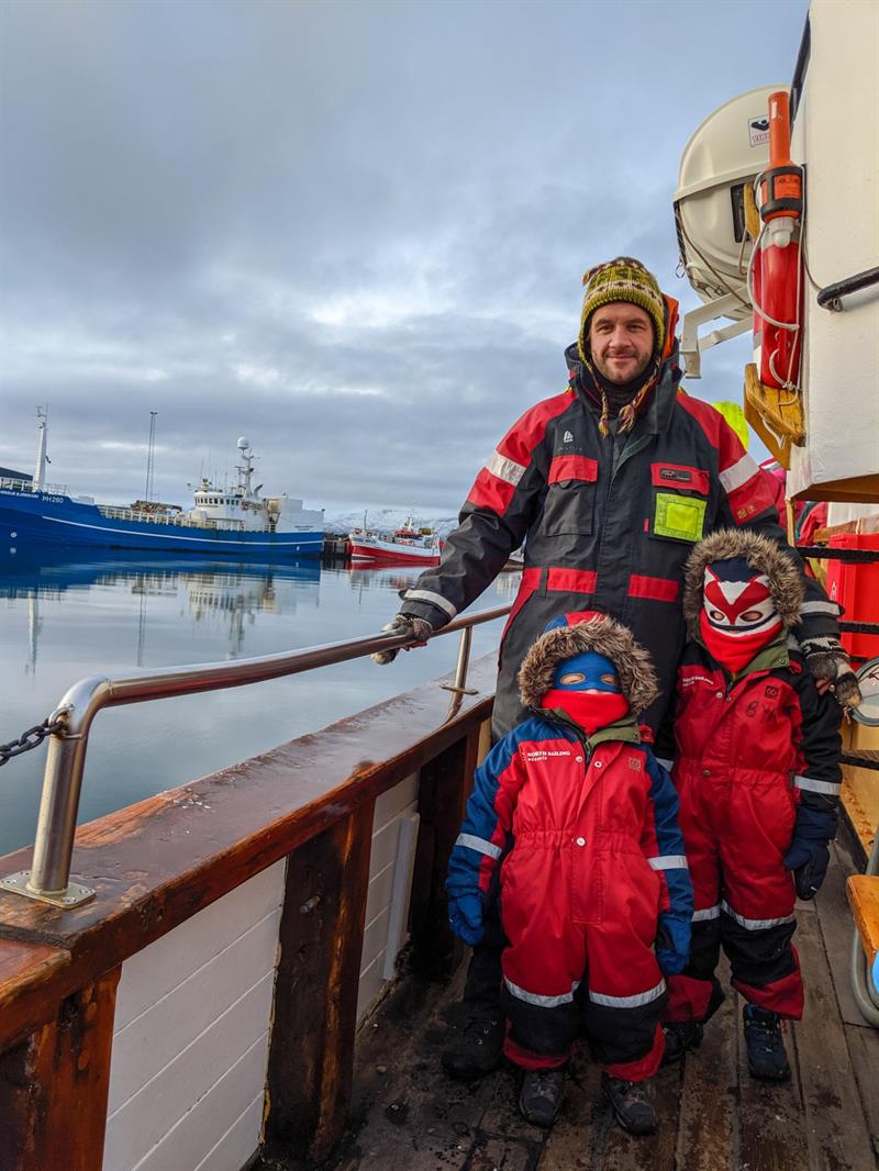 whale-watching_travelynnfamily.jpg whale-watching_travelynnfamily.jpg