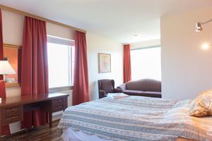 Double room with private bathroom