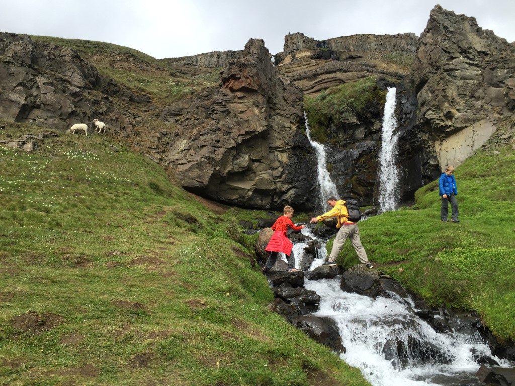 Family - Nature - East - Hengifoss - People - children (Medium).JPG Family - Nature - East - Hengifoss - People - children (Medium).JPG