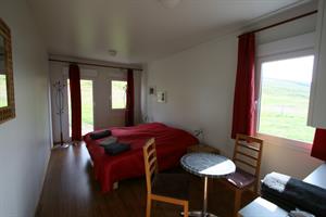 Double room with private bathroom in a separate house