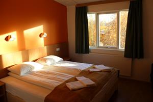Double room with private bathroom