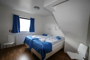 Double room with shared bathroom