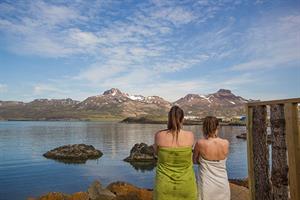 Magnificent view from the outdoor hot tub