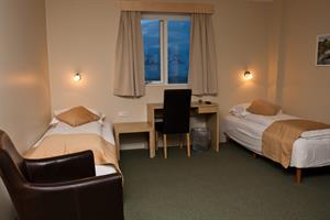 Twin room with private bathroom