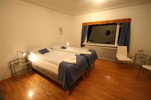 Triple room with shared bathroom
