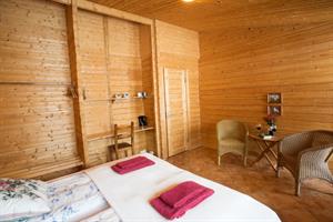 Double rooms with private bathroom 