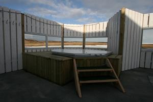 Hot tub with a beautiful view of the countryside